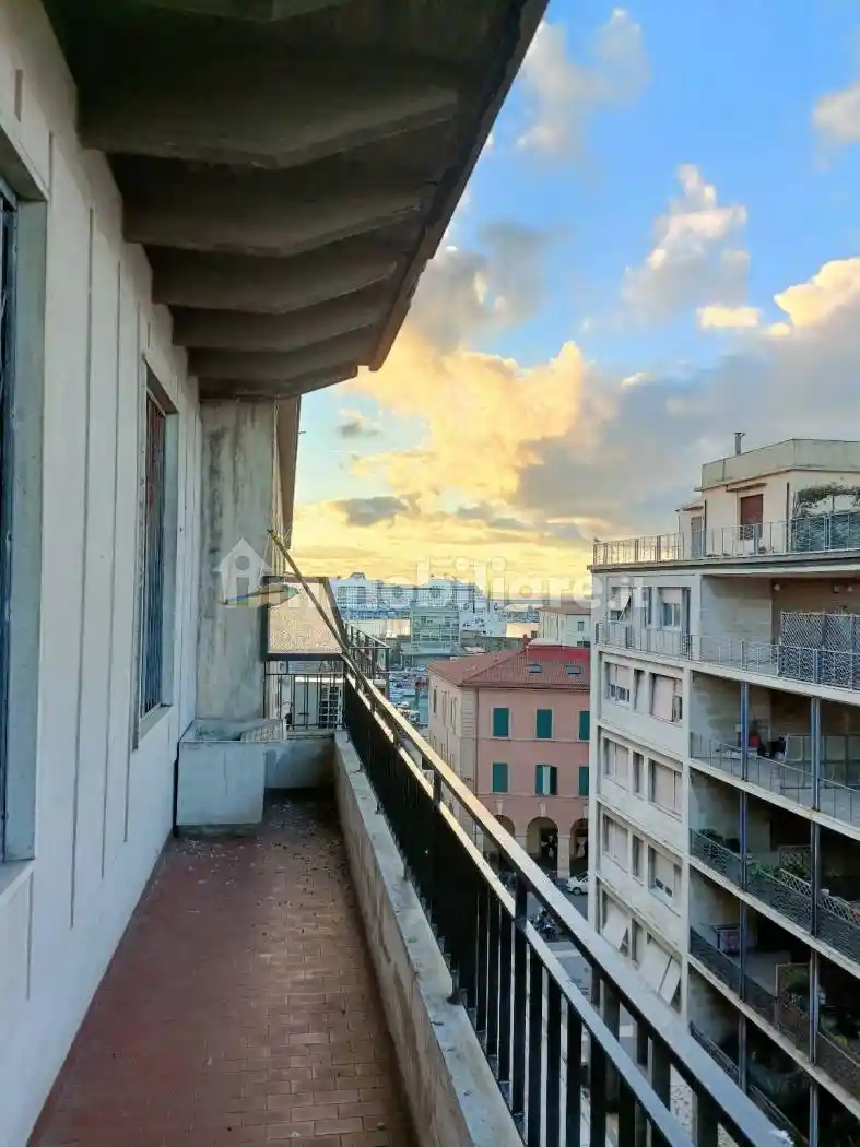 Appartamento in vendita a Livorno