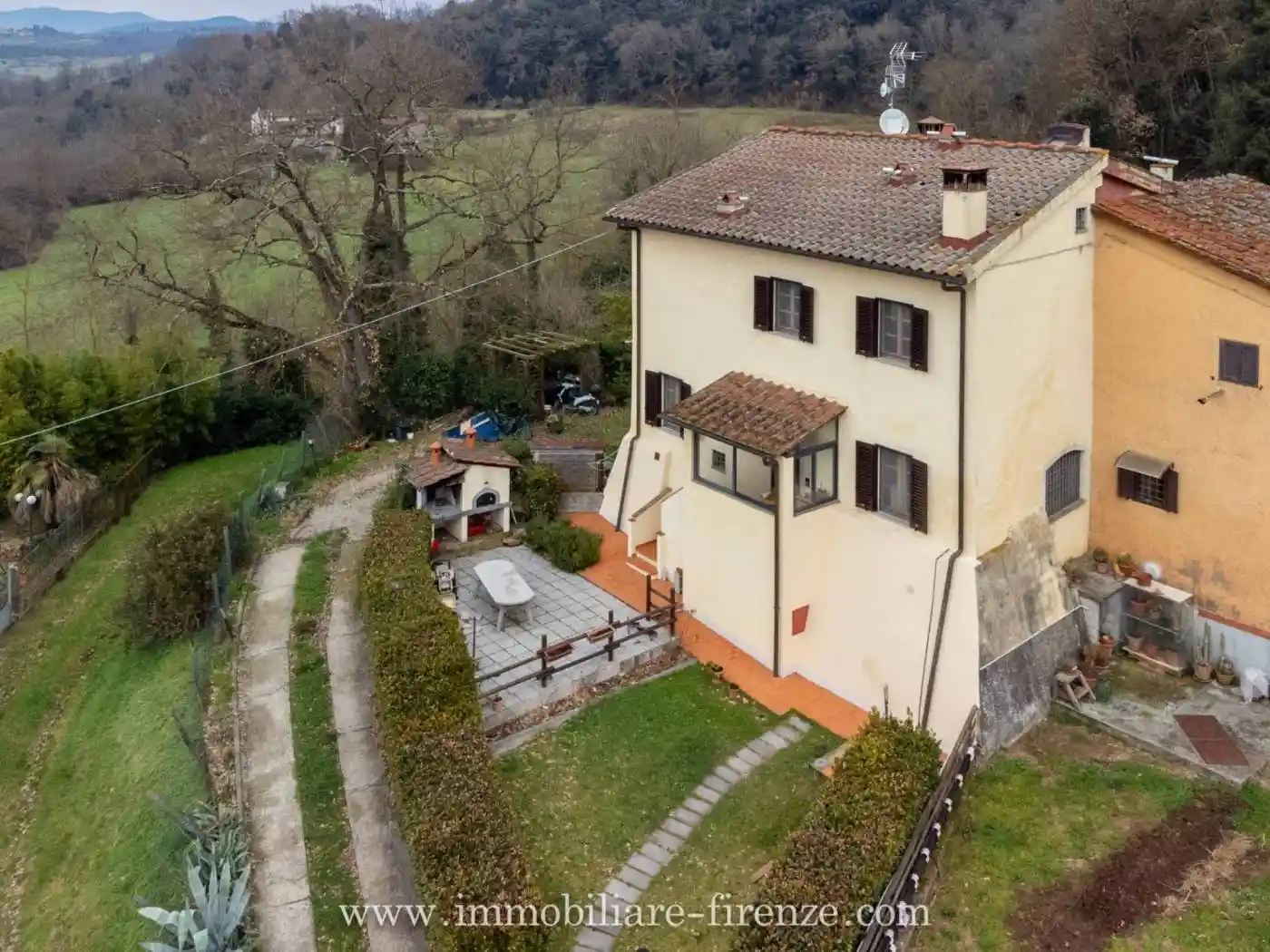 Casa indipendente in vendita a Reggello