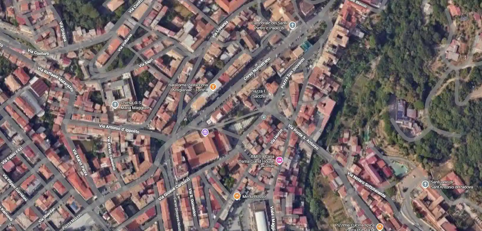 Palazzo - Edificio in vendita a Lamezia Terme