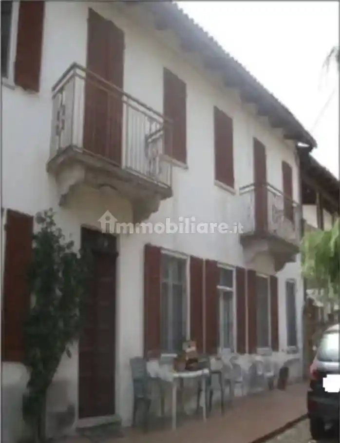 Casa indipendente in vendita a Castagnole delle Lanze