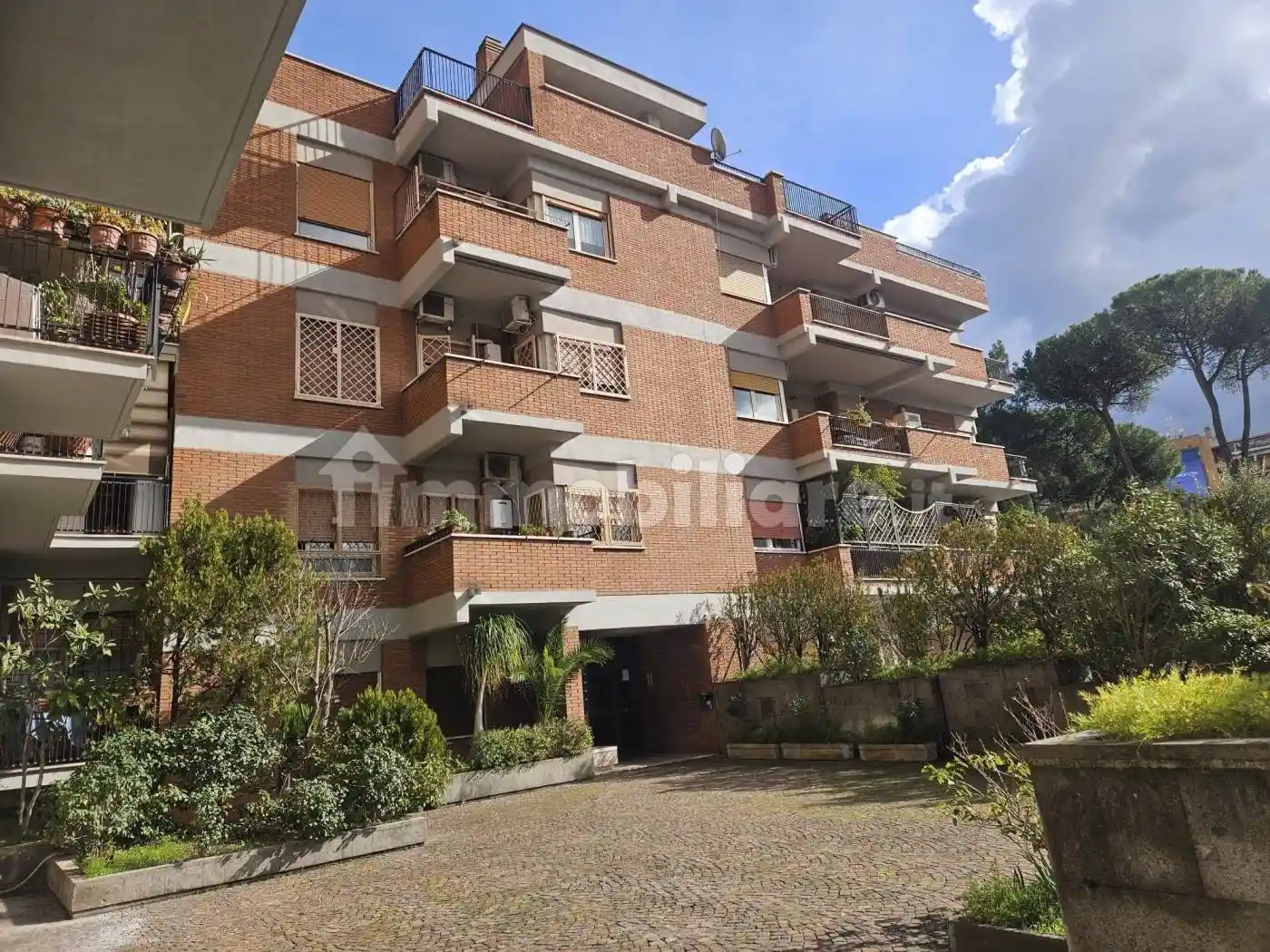 Appartamento in vendita a Roma