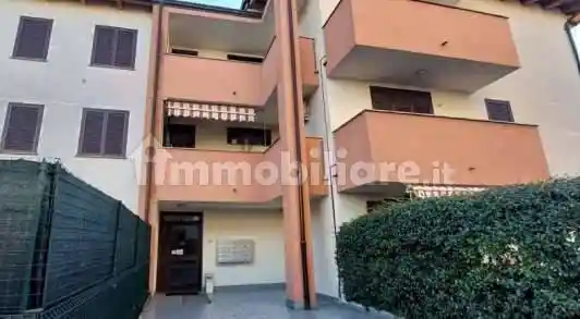 Appartamento in vendita a Casirate d'Adda