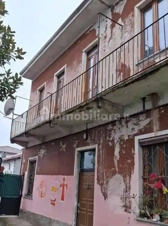 Casa indipendente in vendita a Busto Arsizio