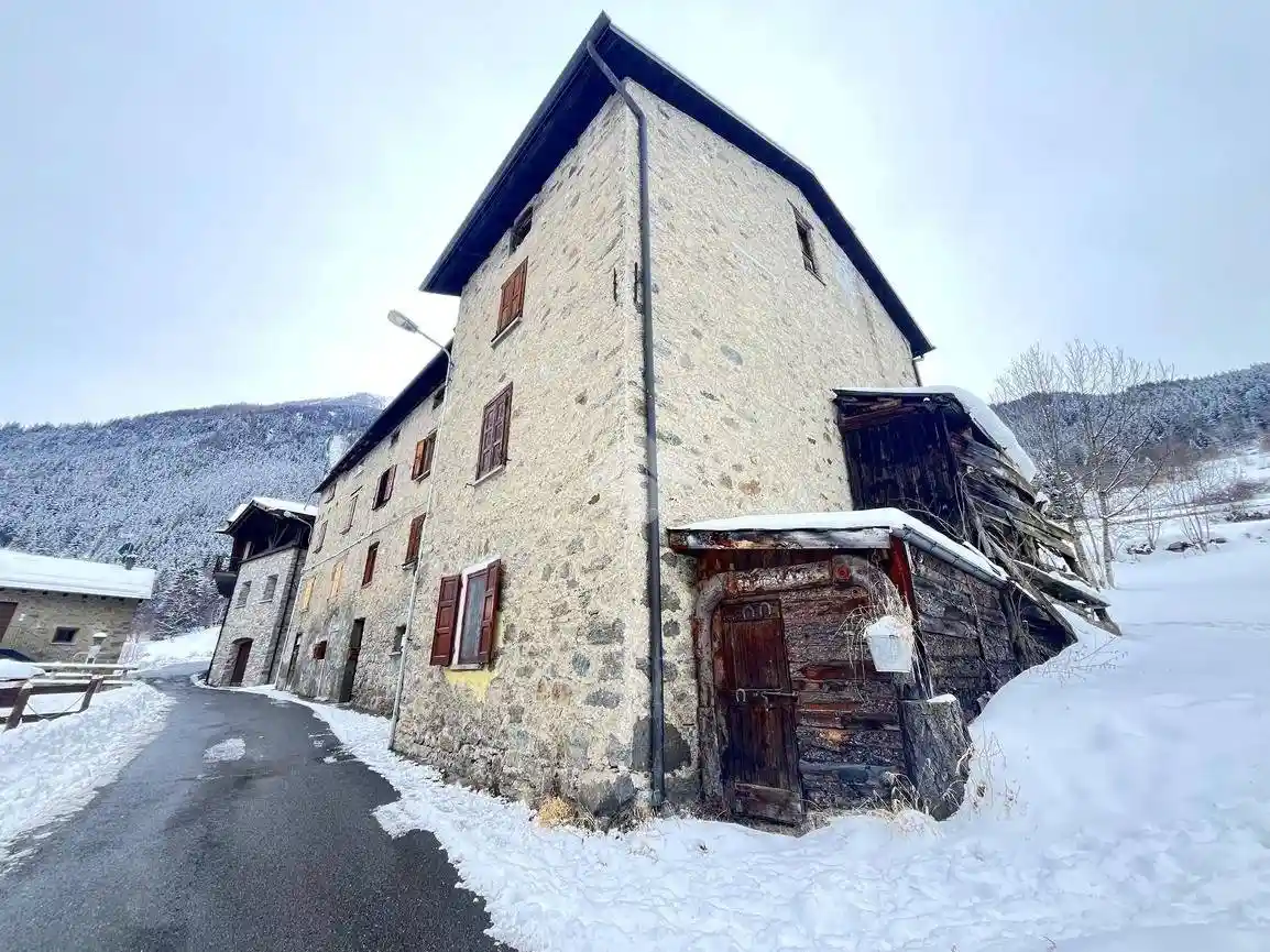 Appartamento in vendita a Valdisotto