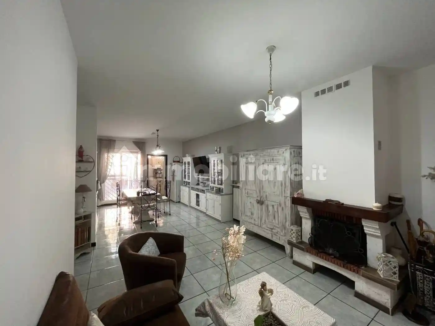 Appartamento in vendita a Adelfia