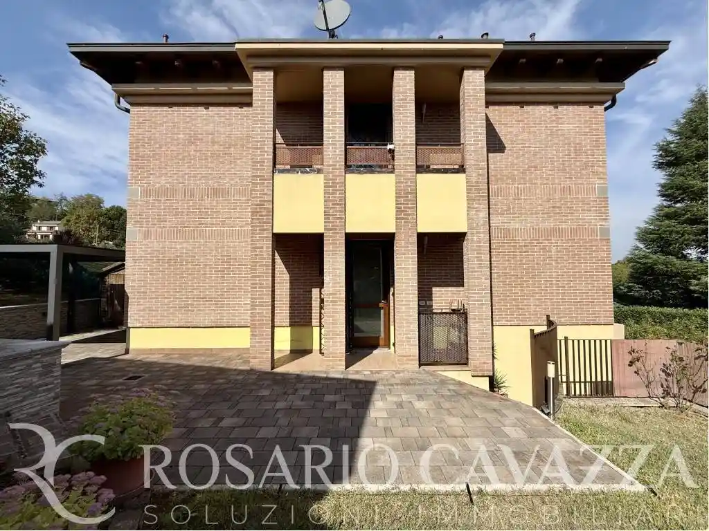 Villetta a schiera in vendita a Valsamoggia