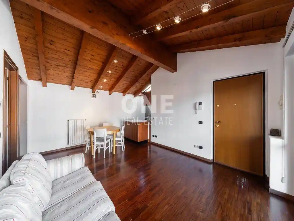 Appartamento in affitto a Monza