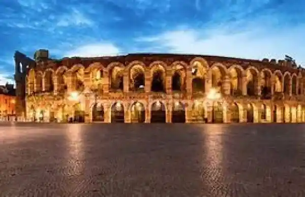 Palazzo - Edificio in vendita a Lonigo