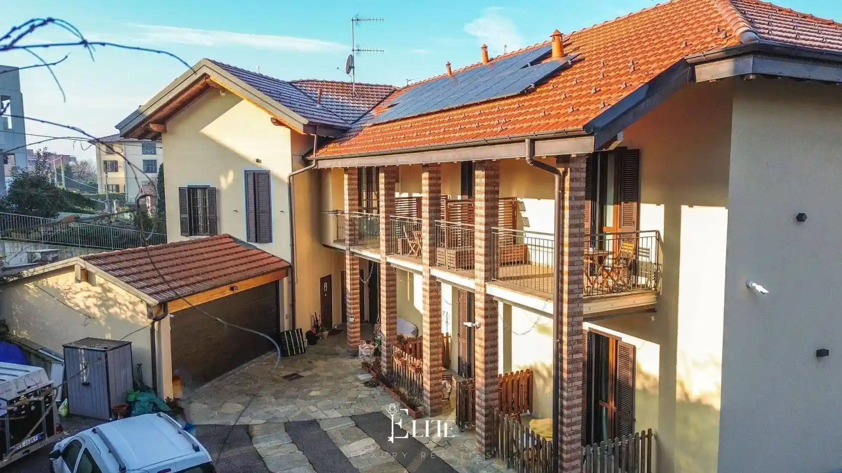 Villa in vendita a Varese