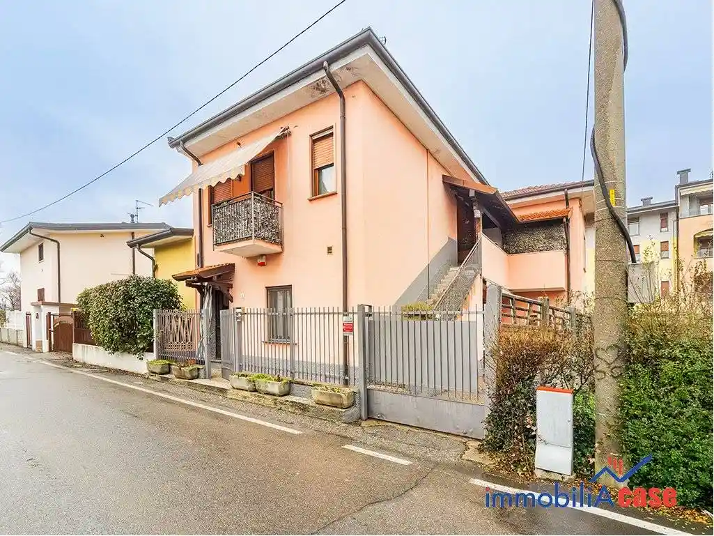 Appartamento in vendita a Limbiate