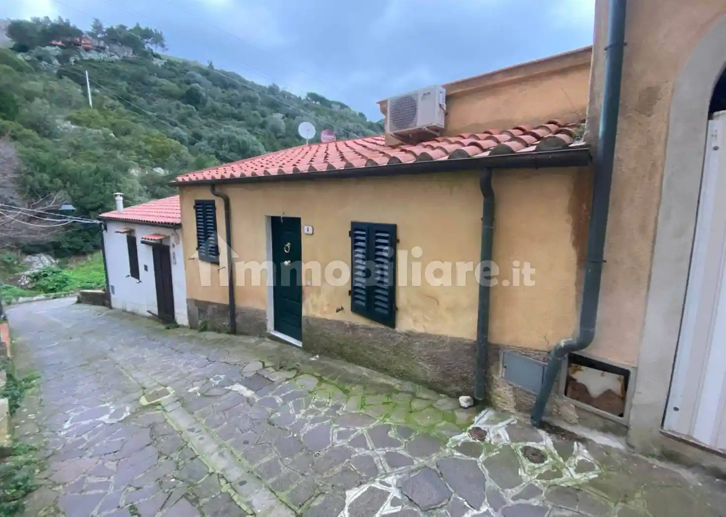 Appartamento in vendita a Rio