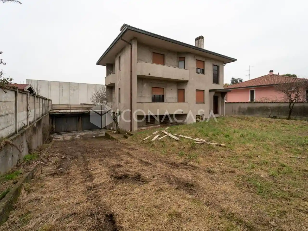 Villa in vendita a Canegrate