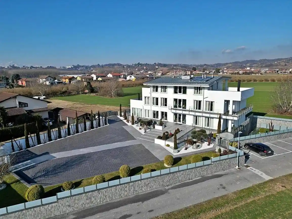 Villa in vendita a Bra