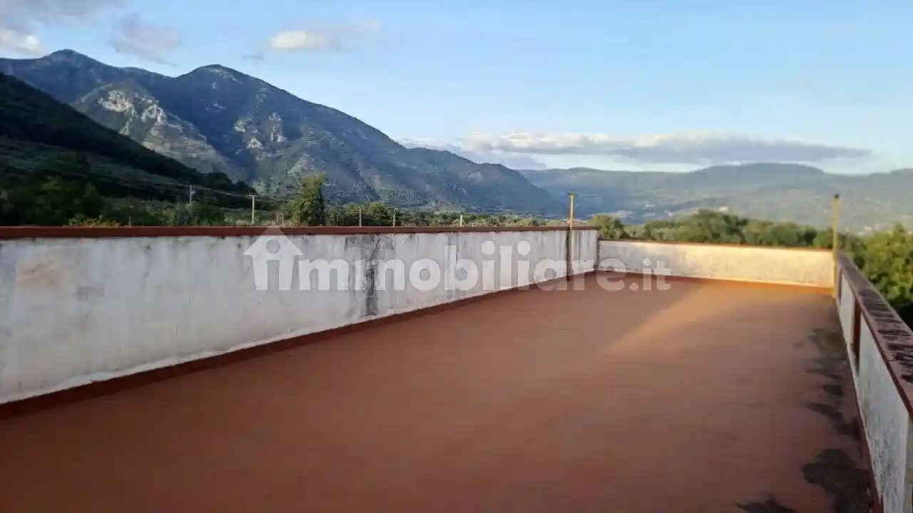 Villa in vendita a San Salvatore Telesino