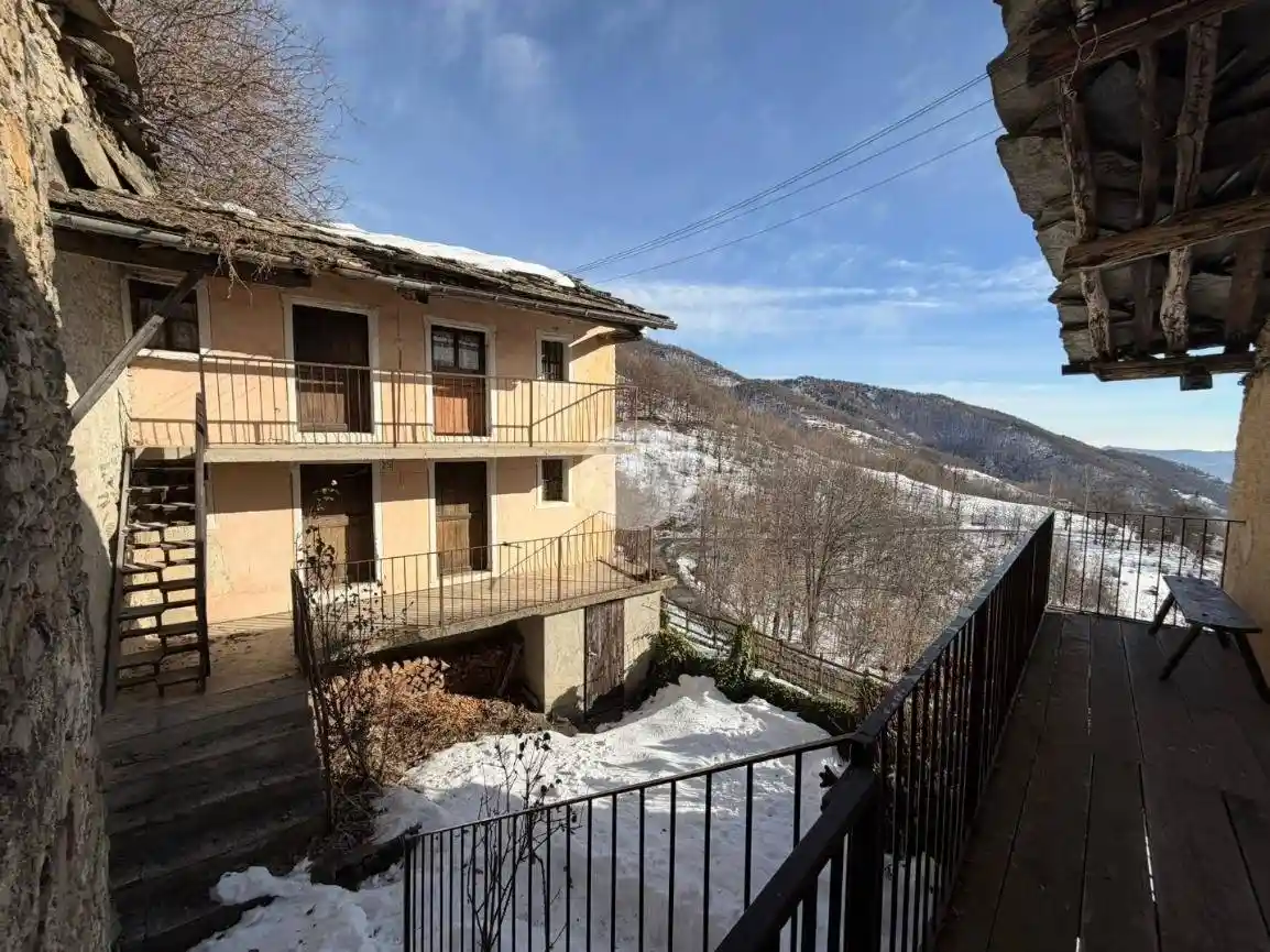 Appartamento in vendita a Coazze