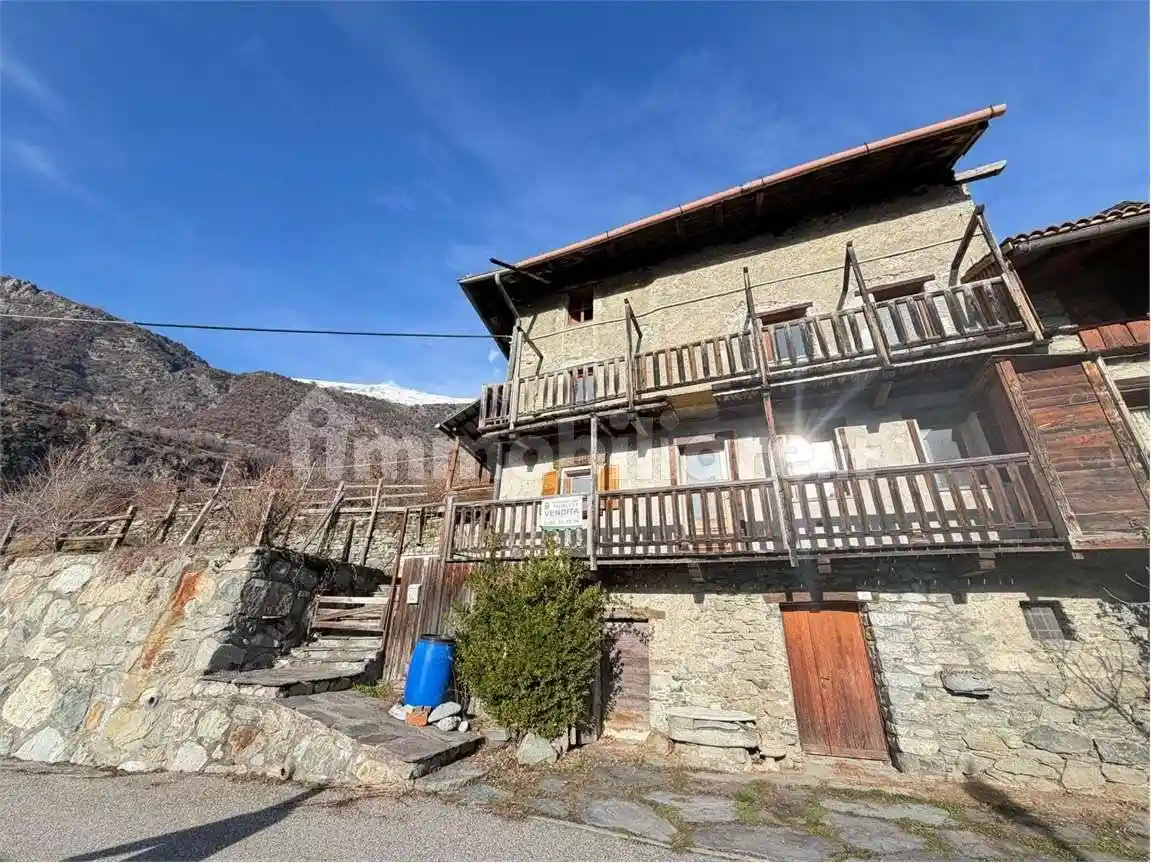 Casa indipendente in vendita a Saint-Vincent