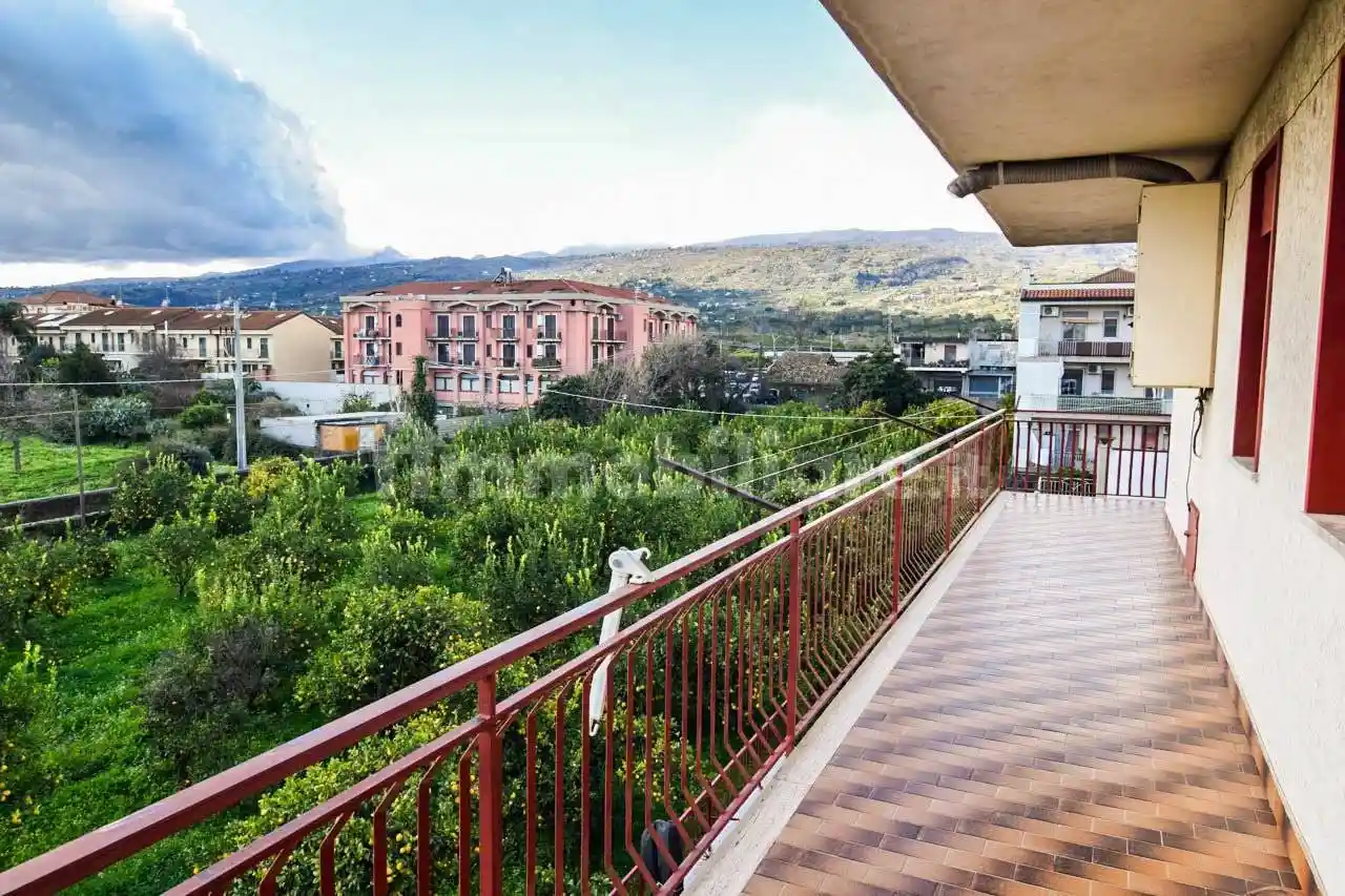 Appartamento in vendita a Fiumefreddo di Sicilia