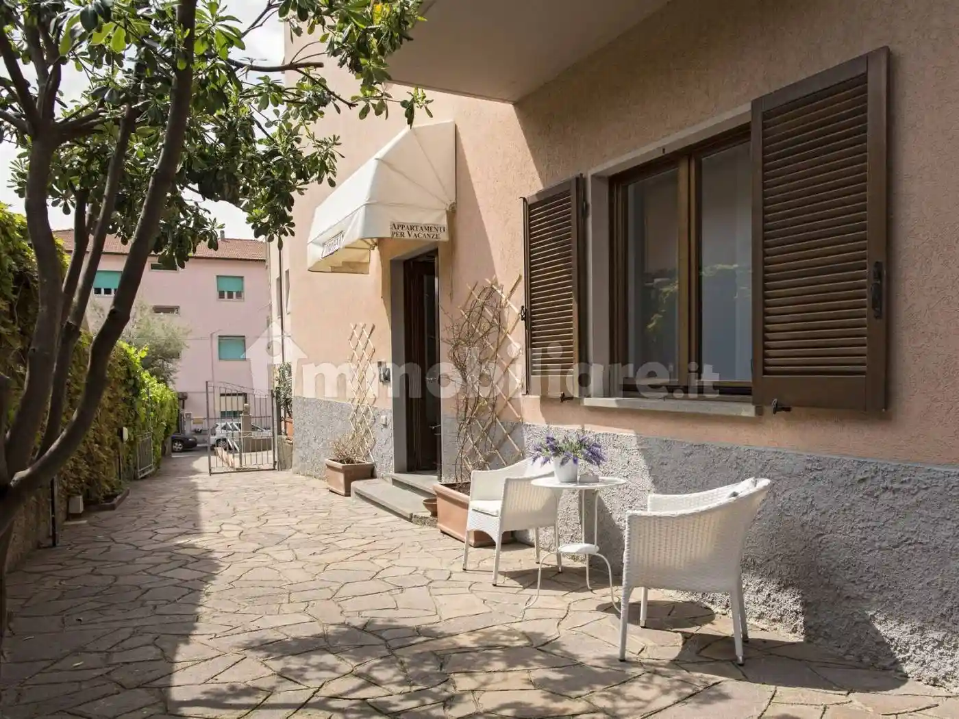 Palazzo - Edificio in vendita a Castiglione della Pescaia