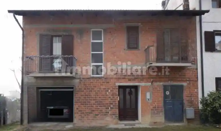 Casa indipendente in vendita a Lozzolo