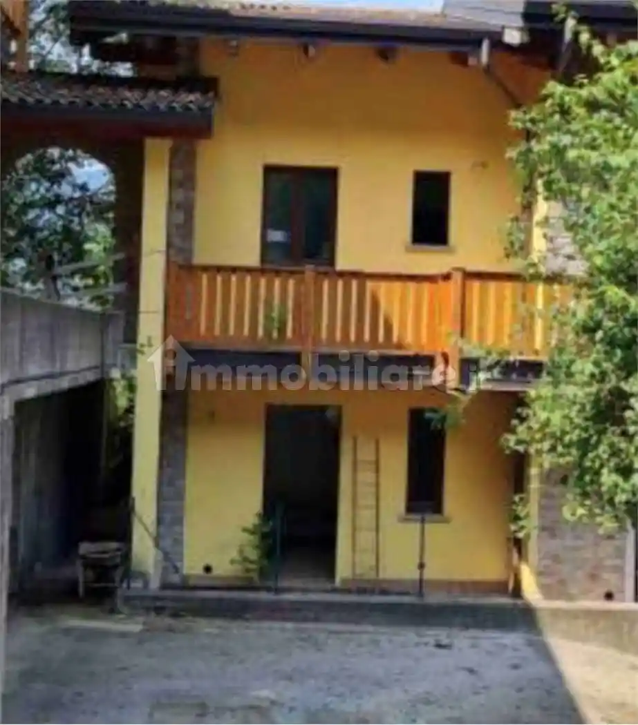 Appartamento in vendita a San Giovanni Bianco