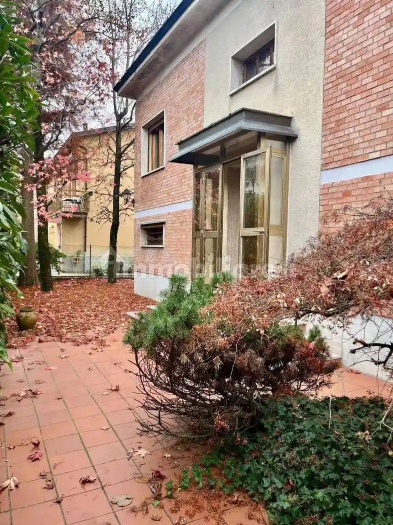 Villa in vendita a Reggio Emilia