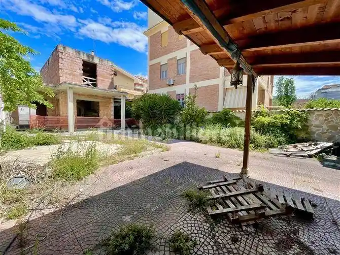 Casa indipendente in vendita a Ladispoli