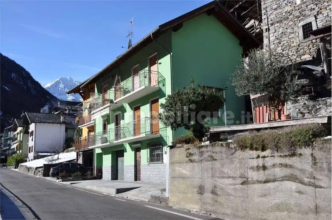 Appartamento in vendita a Borgomezzavalle