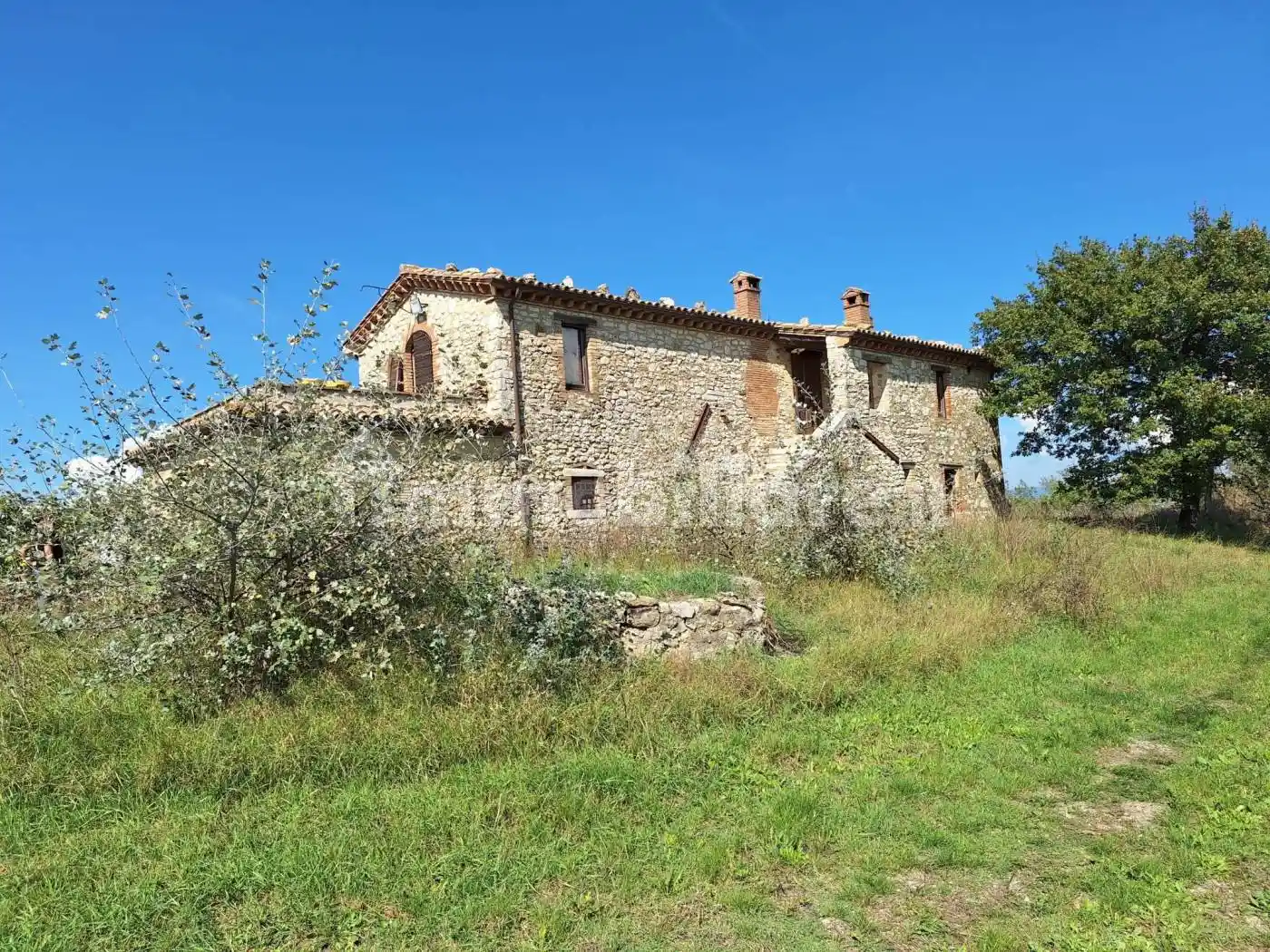 Rustico - Casale in vendita a Guardea