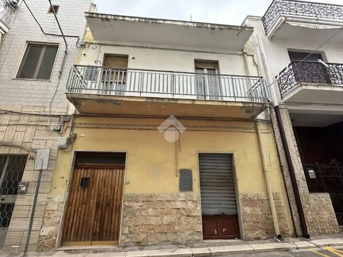 Casa indipendente in vendita a Canosa di Puglia