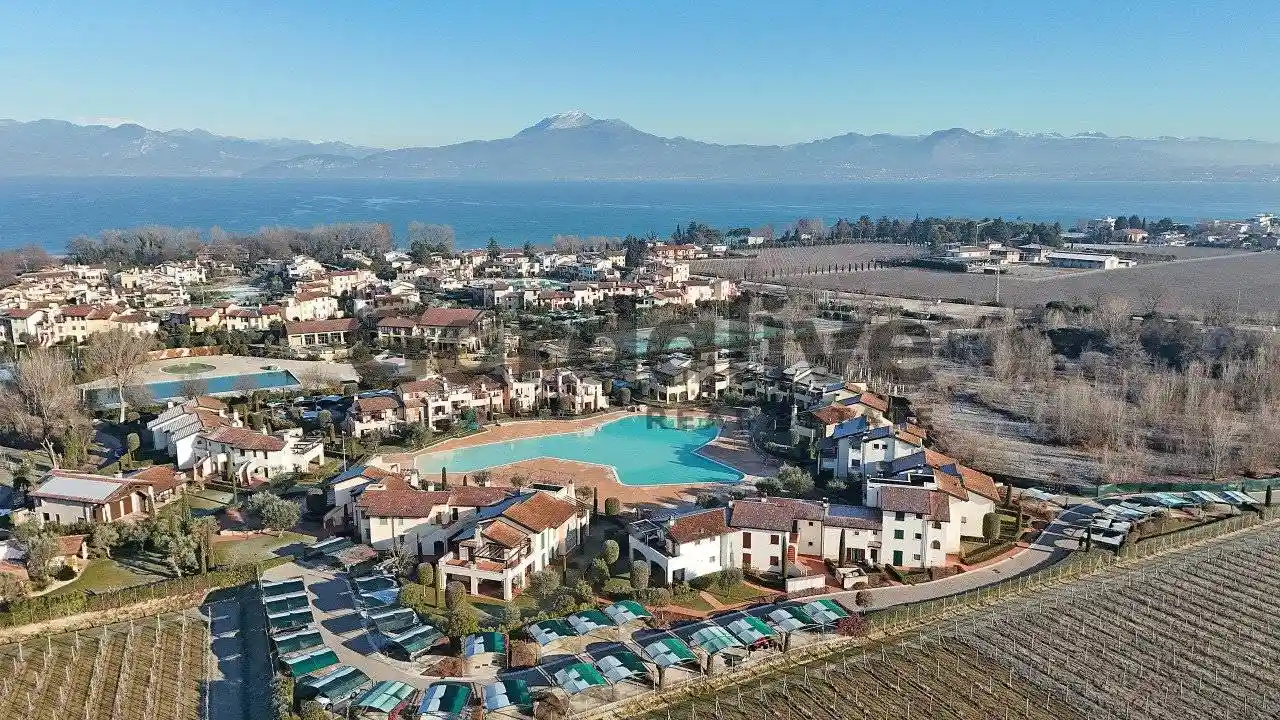 Villetta a schiera in vendita a Peschiera del Garda