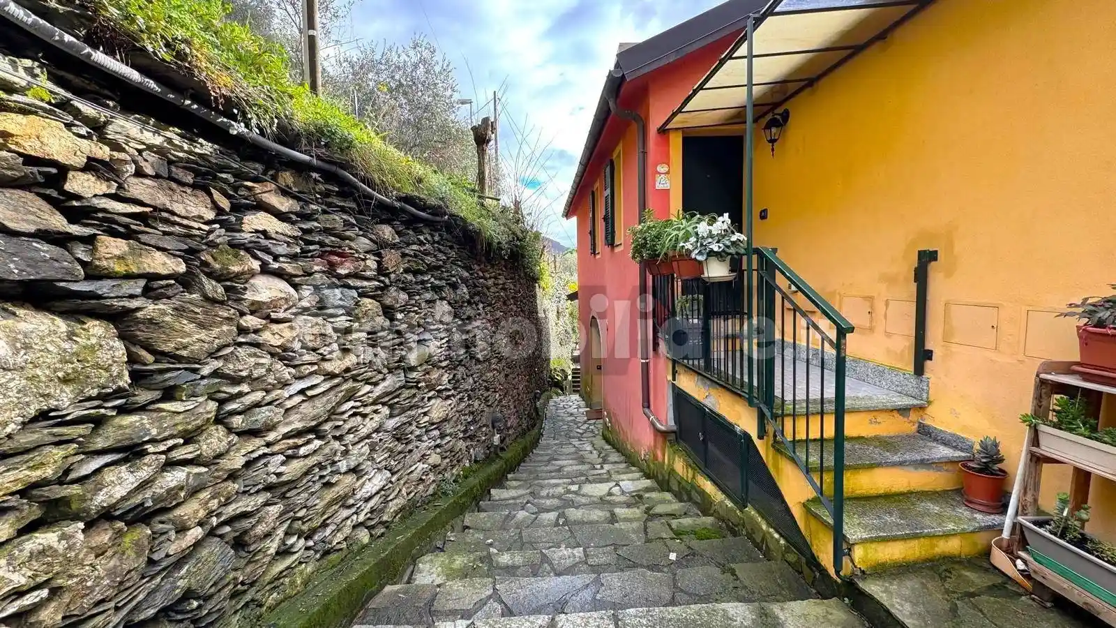 Appartamento in vendita a Avegno