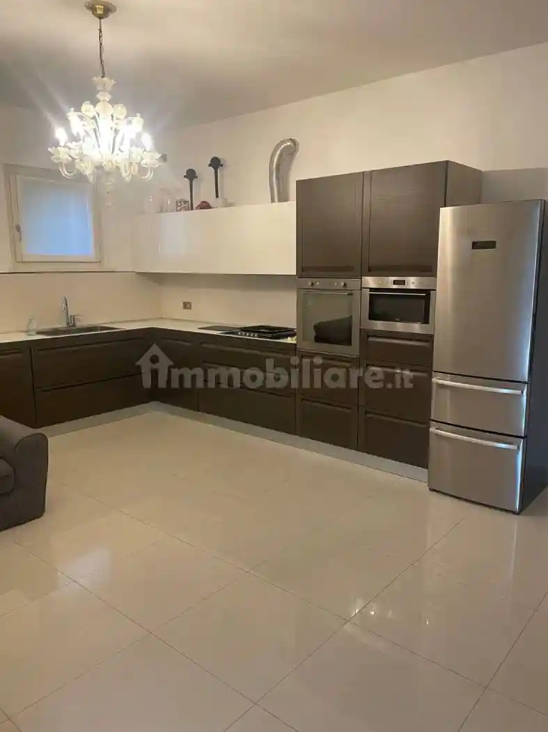 Villa in affitto a Castelnuovo del Garda