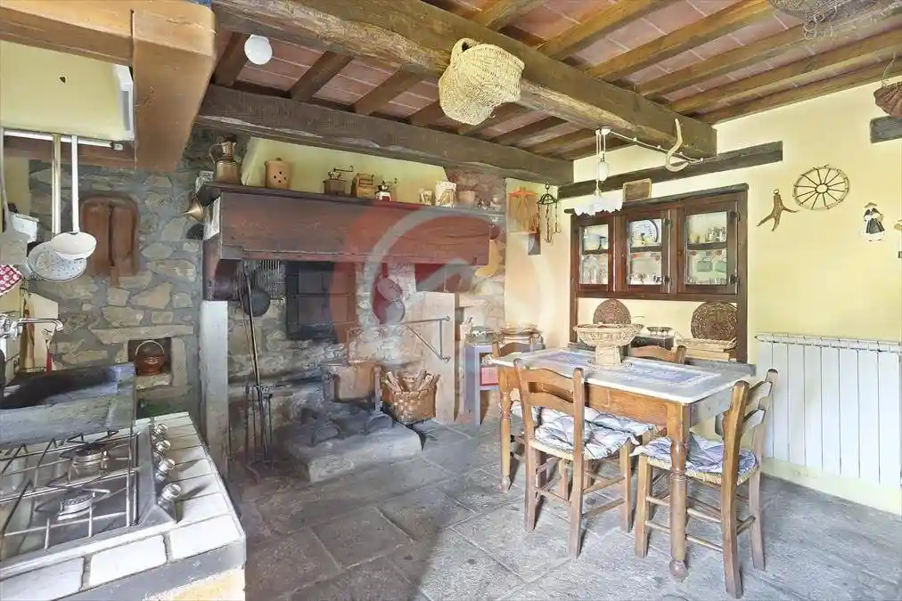 Rustico - Casale in vendita a Castiglione di Garfagnana