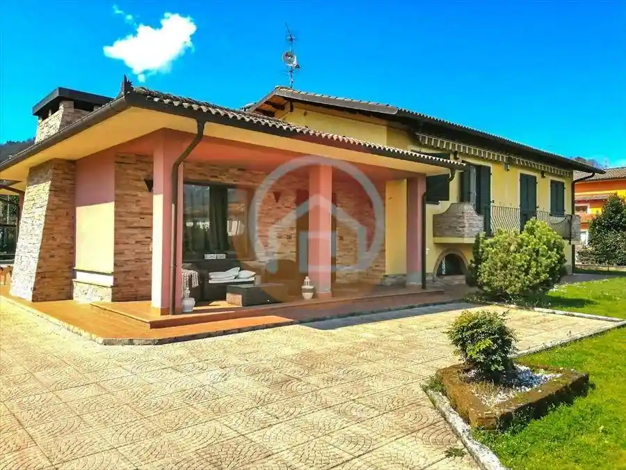 Villa in vendita a Gallicano