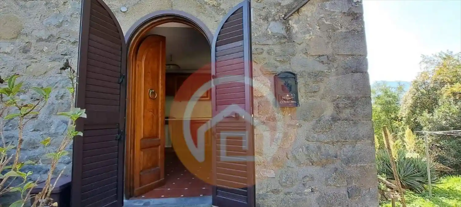 Casa indipendente in vendita a Gallicano