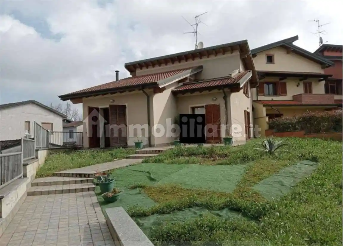 Villa in vendita a Castelleone