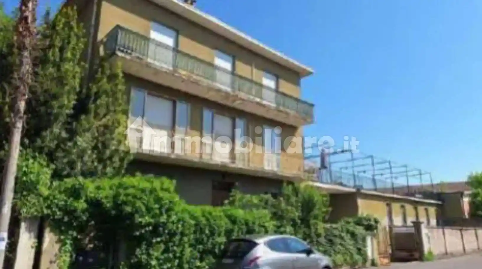 Palazzo - Stabile in vendita a Reggio Emilia