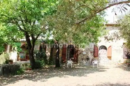 Rustico - Casale in vendita a Ficulle