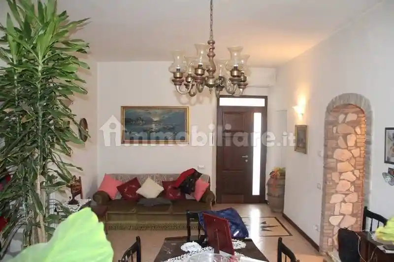 Casa indipendente in vendita a Orvieto