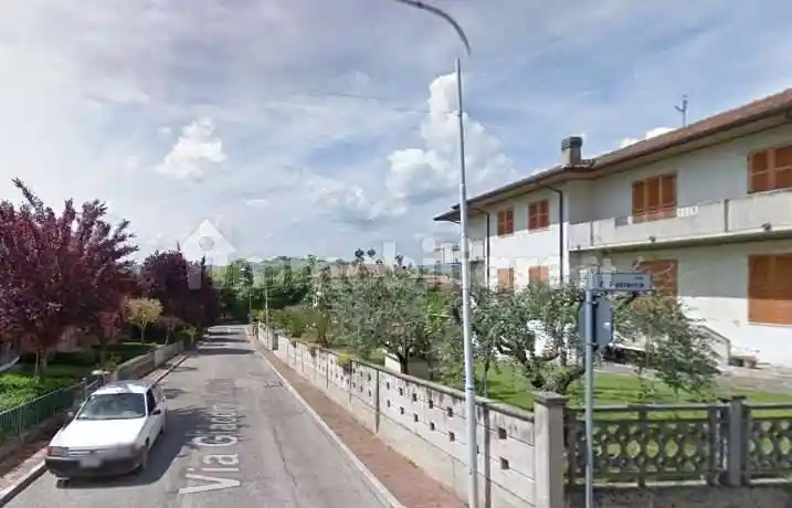 Appartamento in vendita a Montecalvo in Foglia