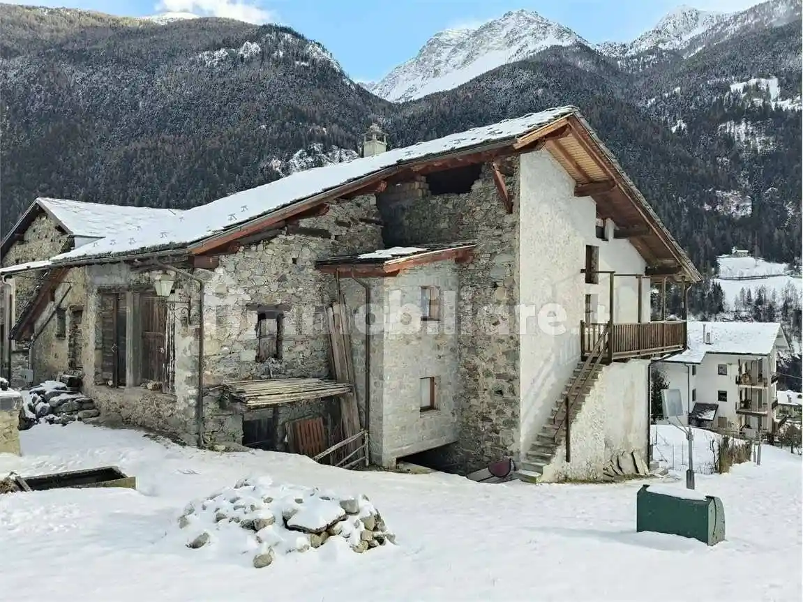 Casa indipendente in vendita a Valpelline