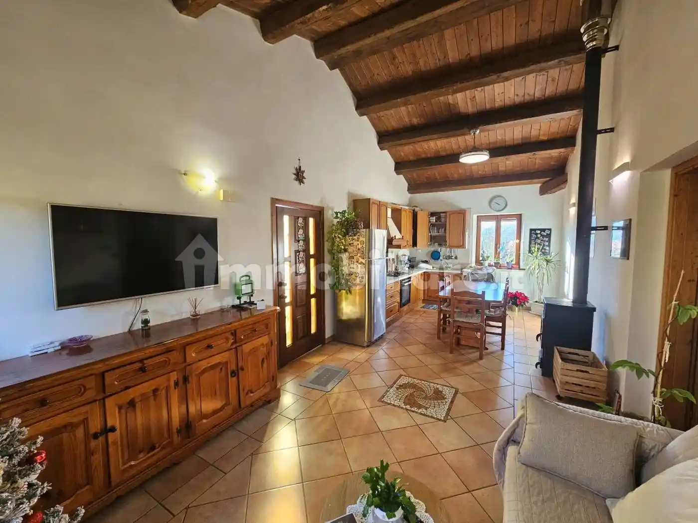 Casa indipendente in vendita a San Severino Marche