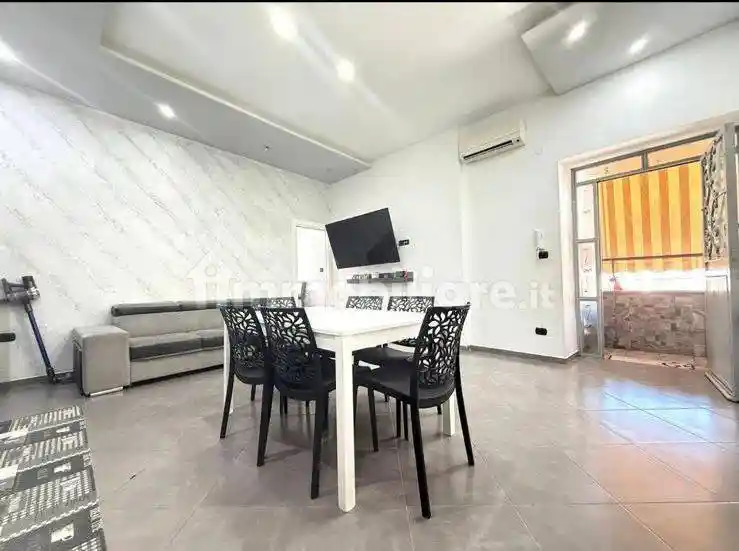 Appartamento in vendita a Castello di Cisterna