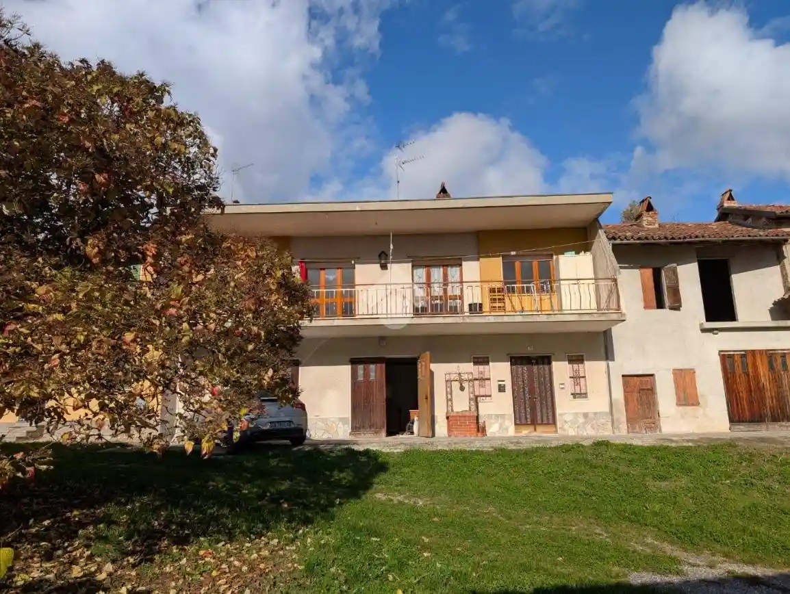Casa indipendente in vendita a Mombello Monferrato