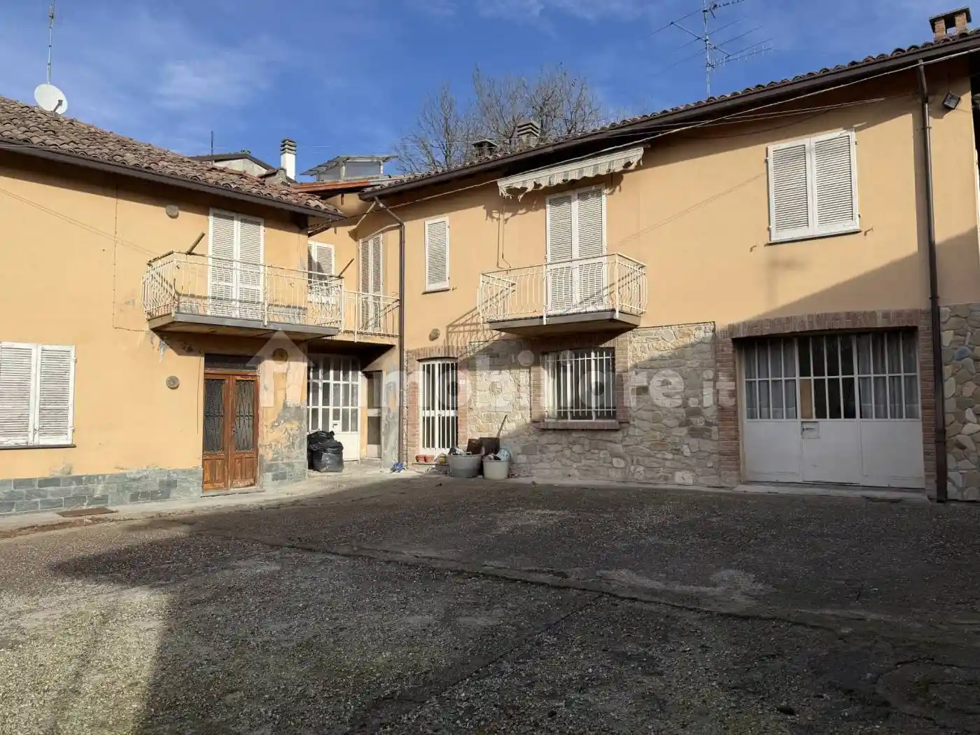 Villa in vendita a Godiasco Salice Terme