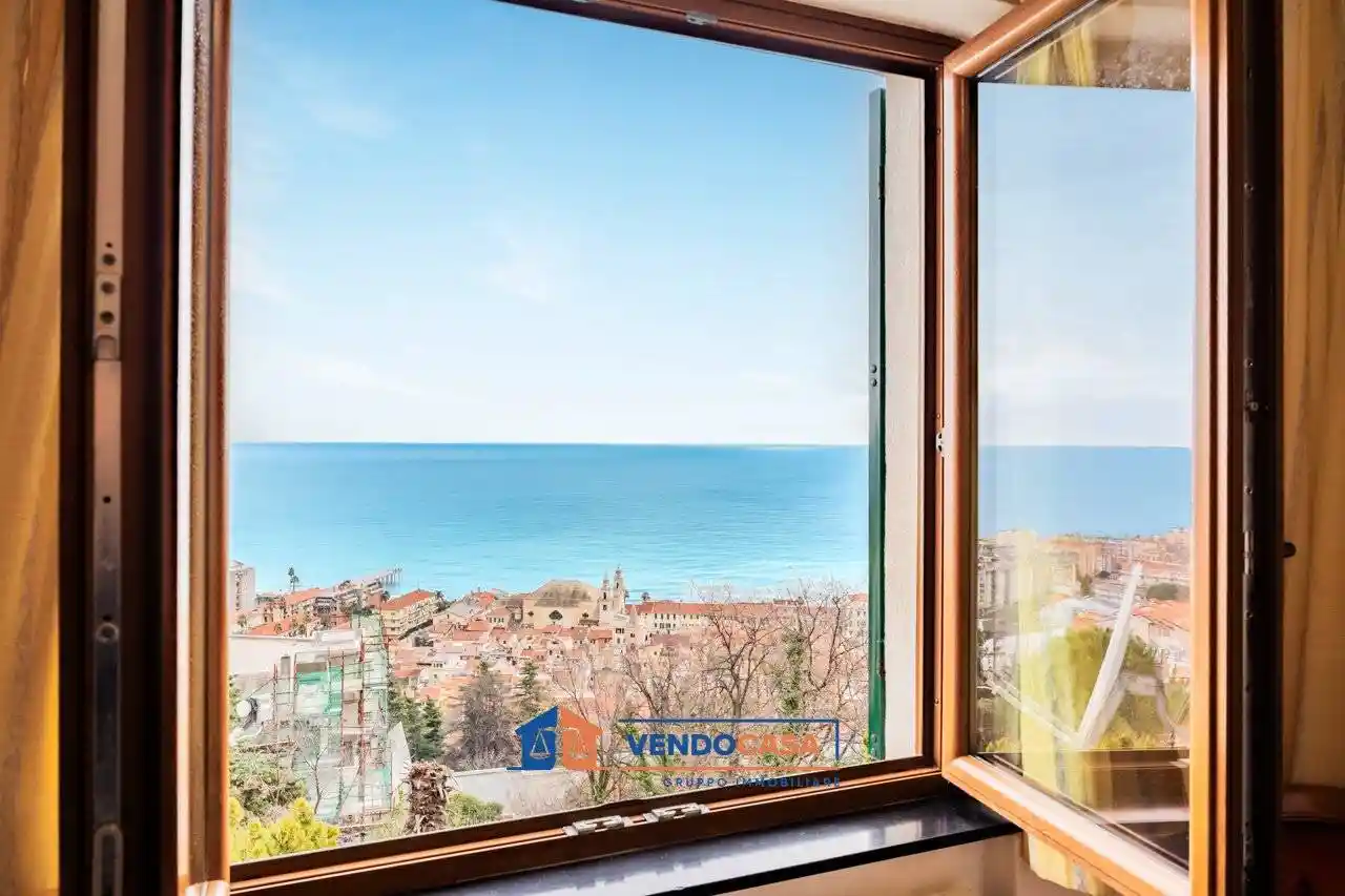 Appartamento in vendita a Pietra Ligure