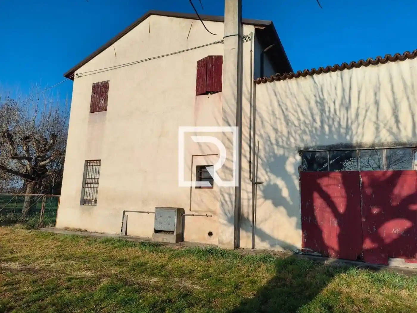 Villa in vendita a Russi