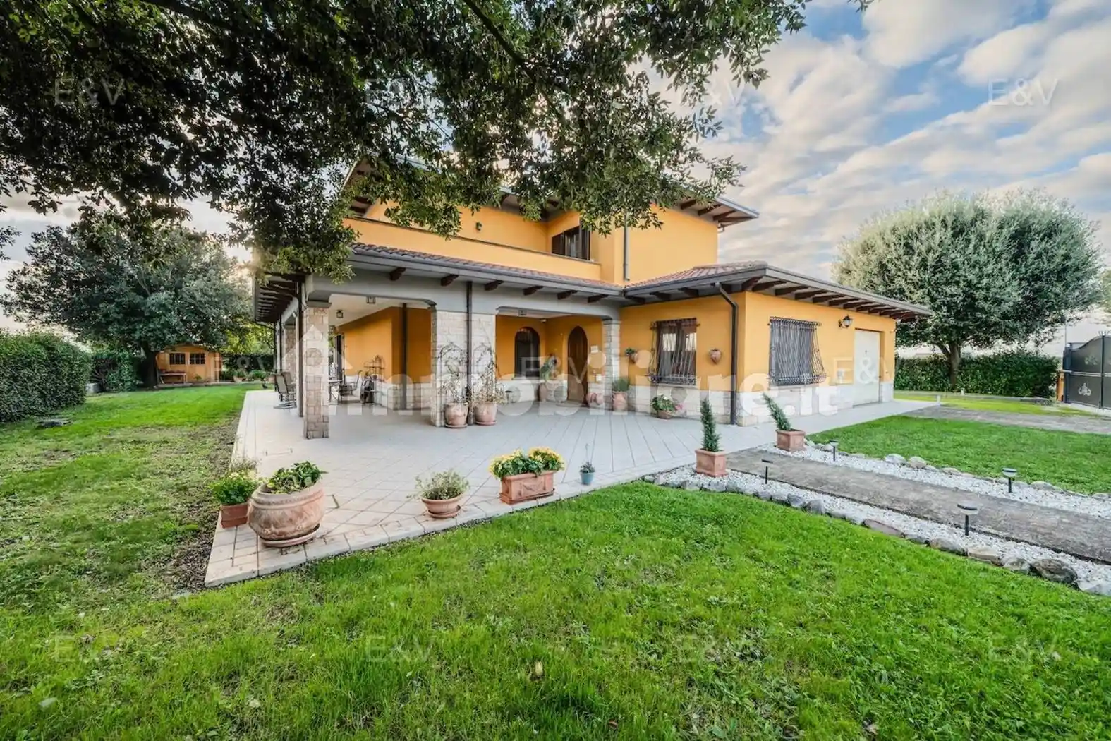 Villa in vendita a Spello