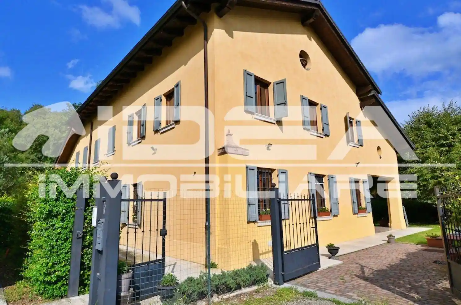 Villa in vendita a Modena