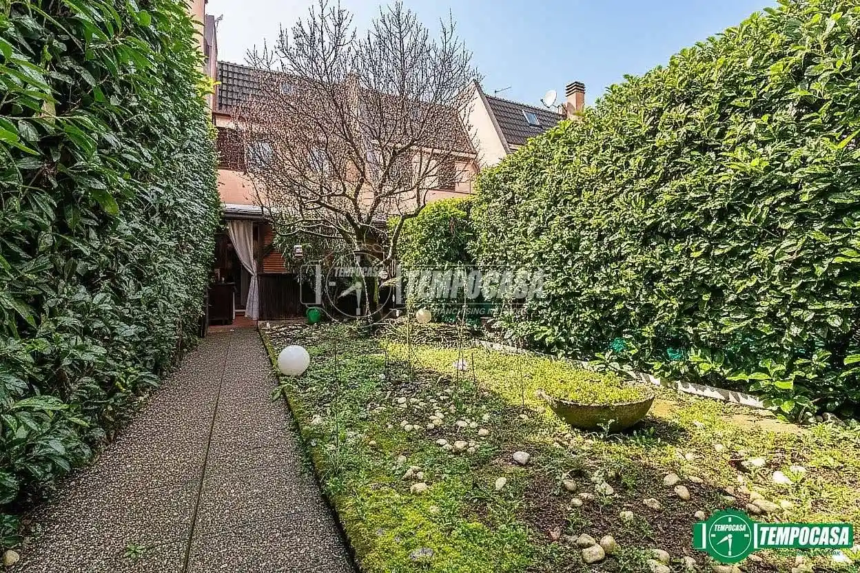 Villetta a schiera in vendita a Garbagnate Milanese